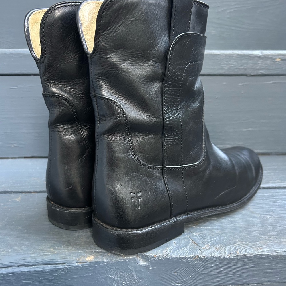 FRYE Paige Short Riding Boot - Picture 13 of 13